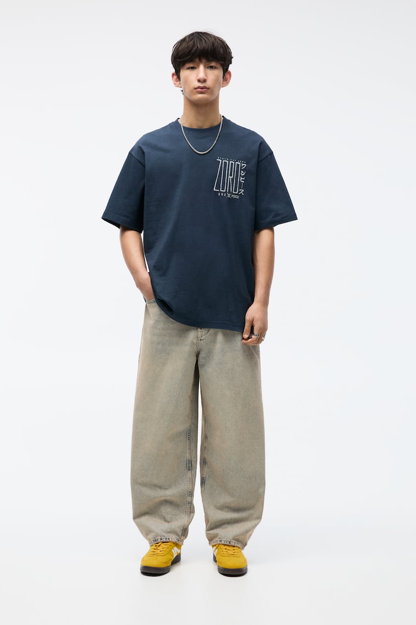 Pull&Bear Men's Oversized Blue Zoro One Piece T-Shirt