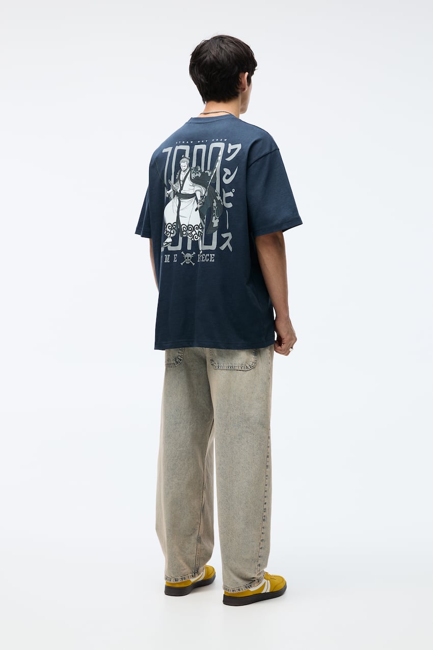 Pull&Bear Men's Oversized Blue Zoro One Piece T-Shirt